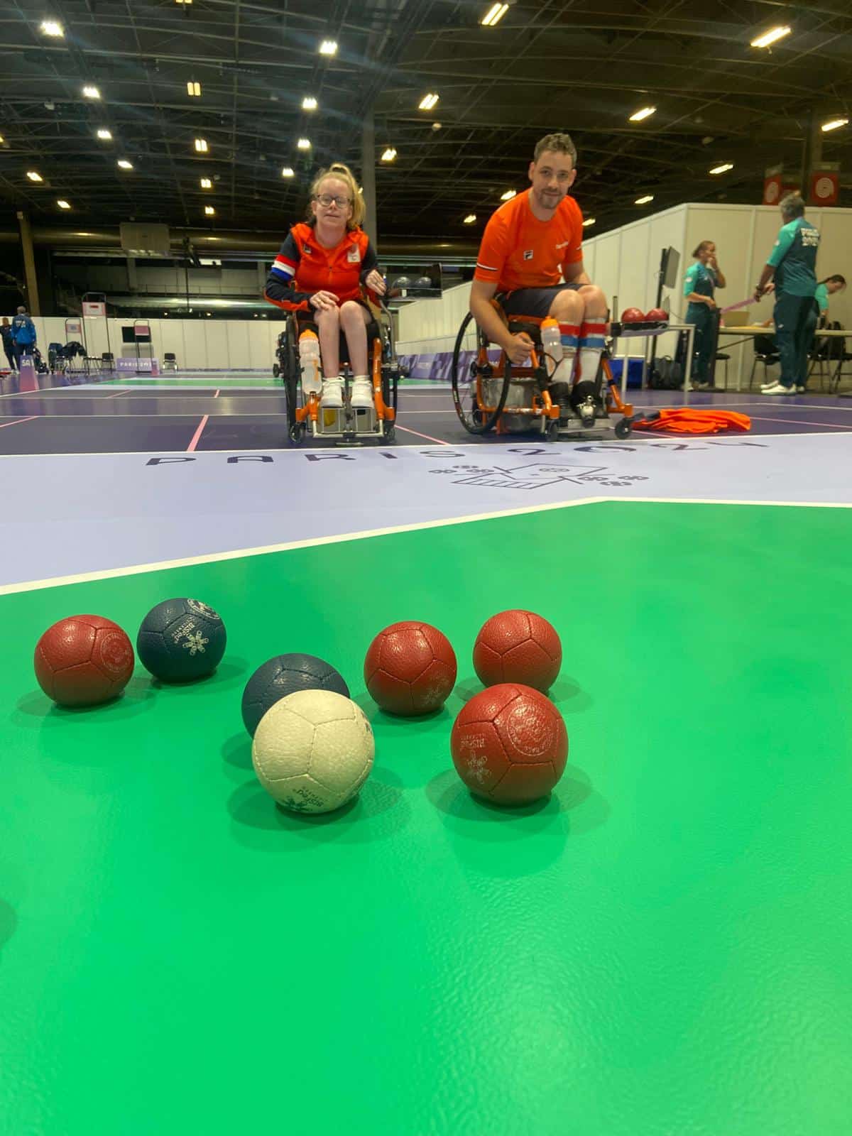 Foto van twee Boccia-spelers